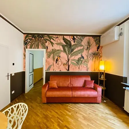 Blom Apartment *
